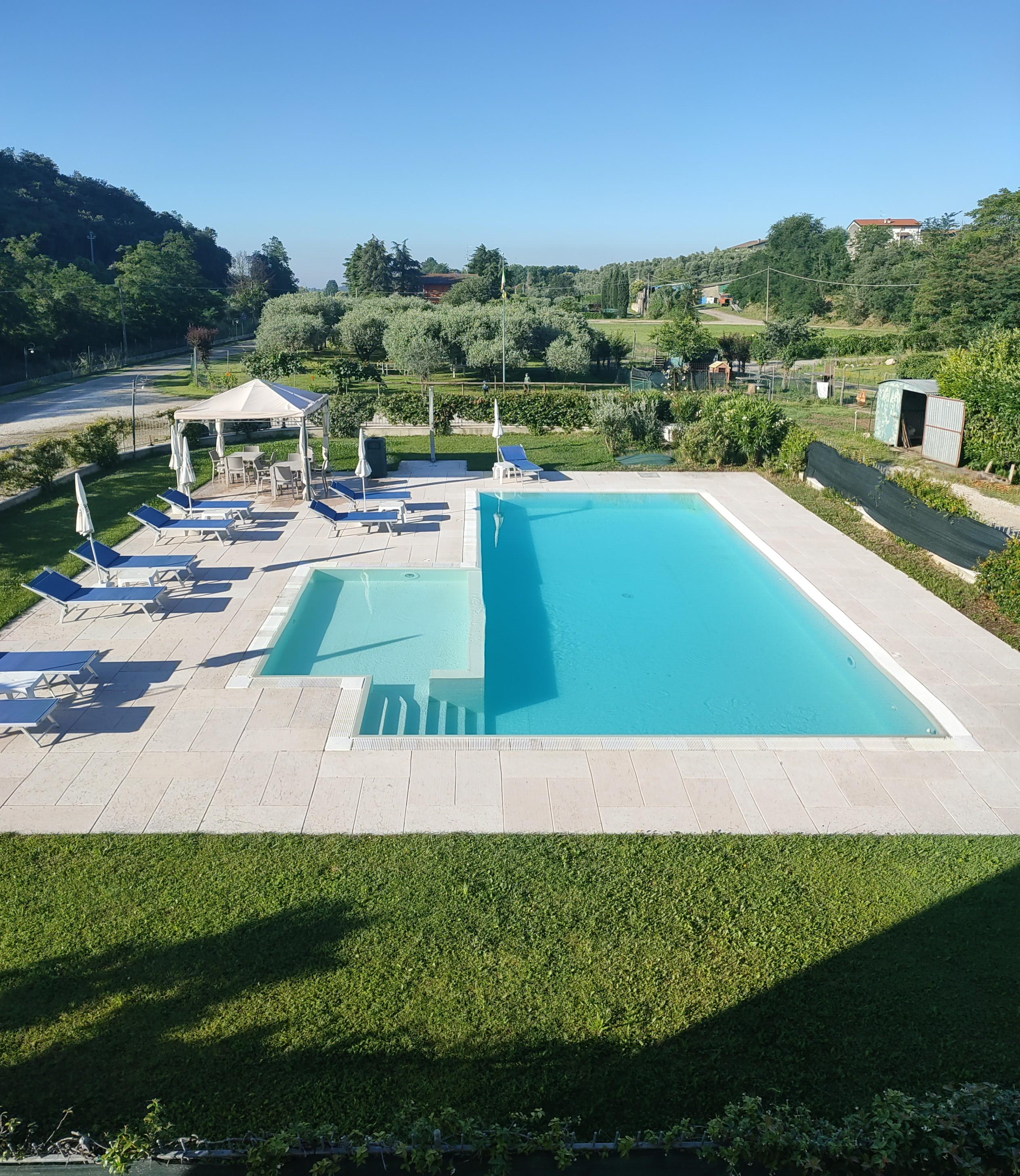 Hotel Agli Ulivi Валеджо-суль-Минчо Экстерьер фото