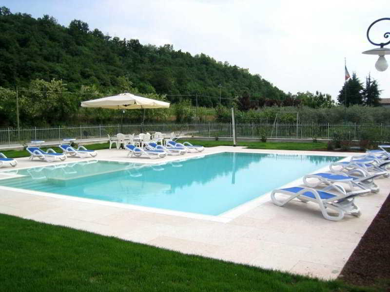Hotel Agli Ulivi Валеджо-суль-Минчо Экстерьер фото